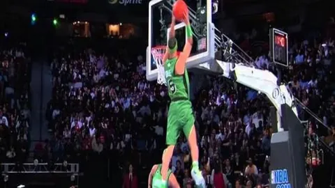 “澳大利亚队主教练对亚洲杯冠军目标充满信心”